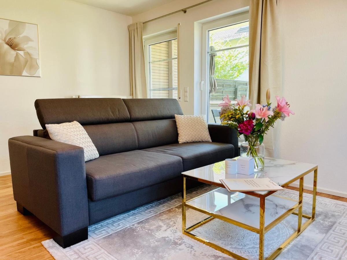 Ferien-Apartment Silberweide Mit Privatstrand Friedrichshafen Luaran gambar